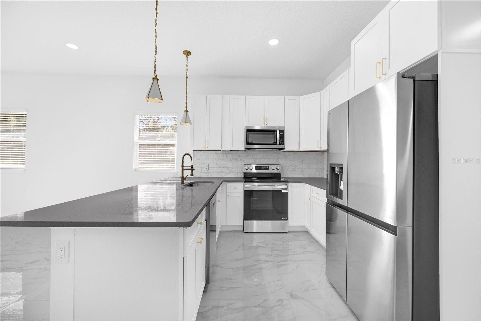 600 N LAKEWOOD AVE, OCOEE, FL, 34761