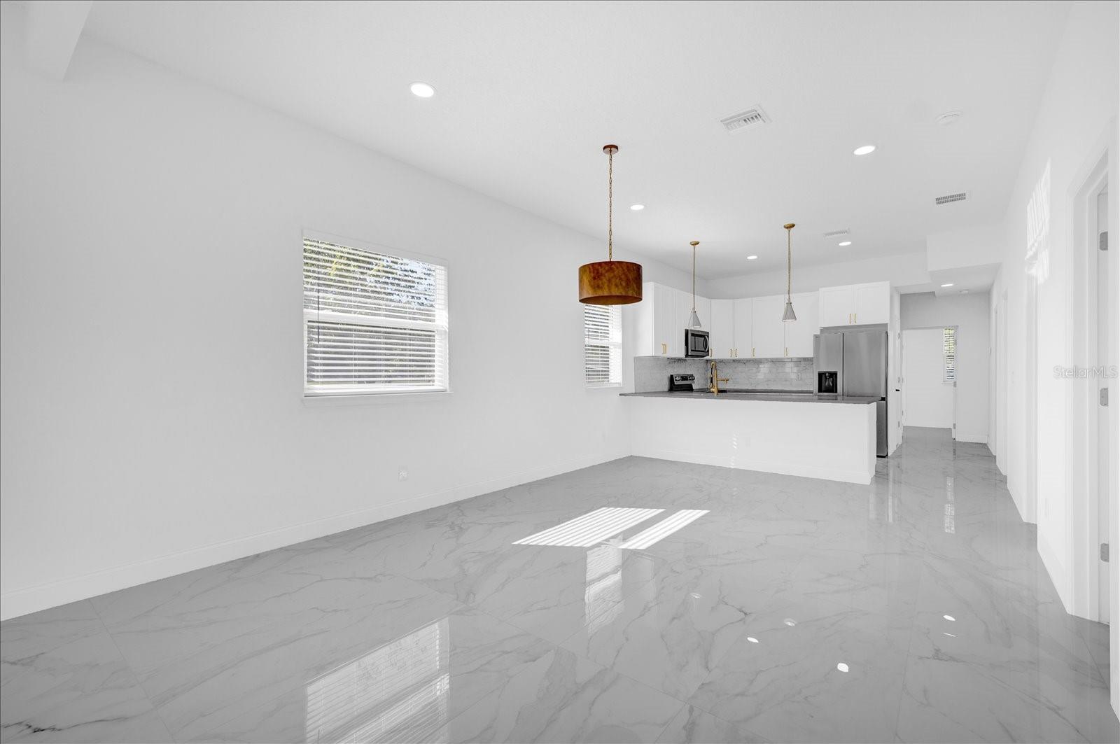 600 N LAKEWOOD AVE, OCOEE, FL, 34761