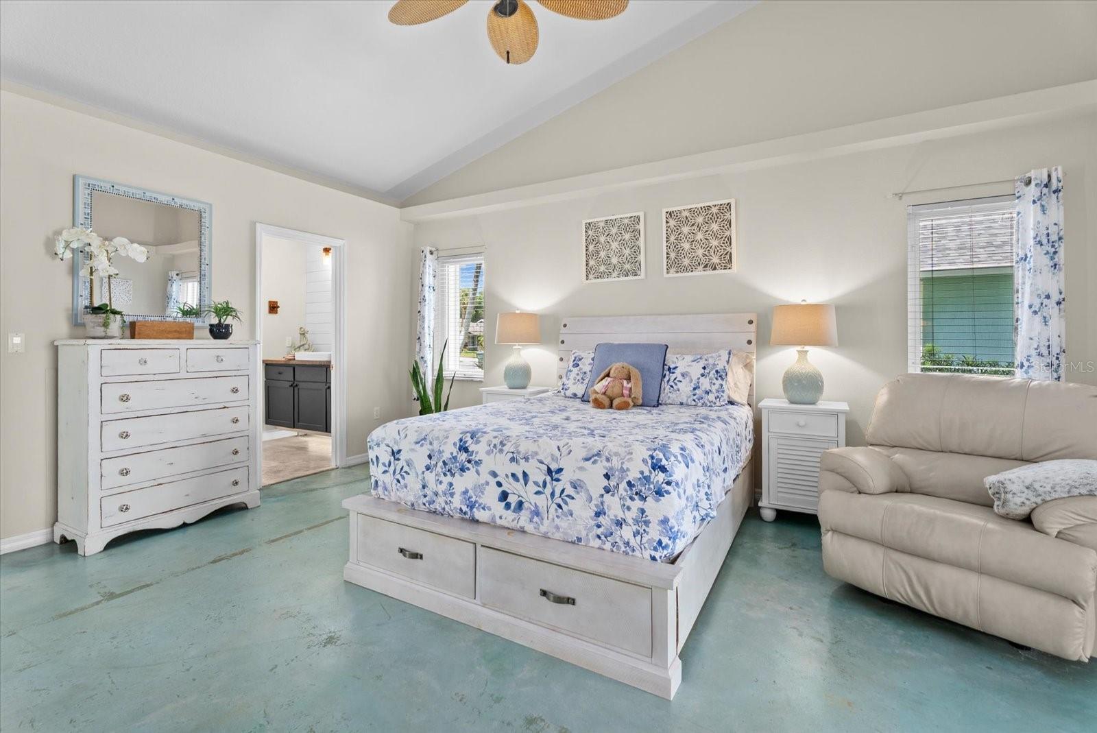 550 SILK OAK DR, VENICE, FL, 34293