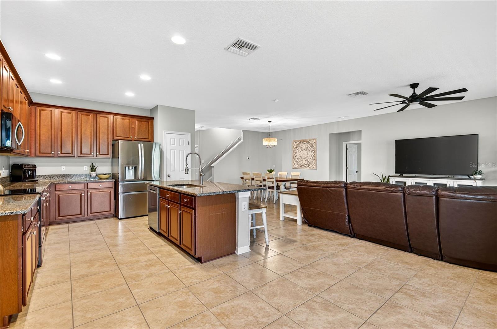 8060 ROMA DUNE DR, WESLEY CHAPEL, FL, 33545