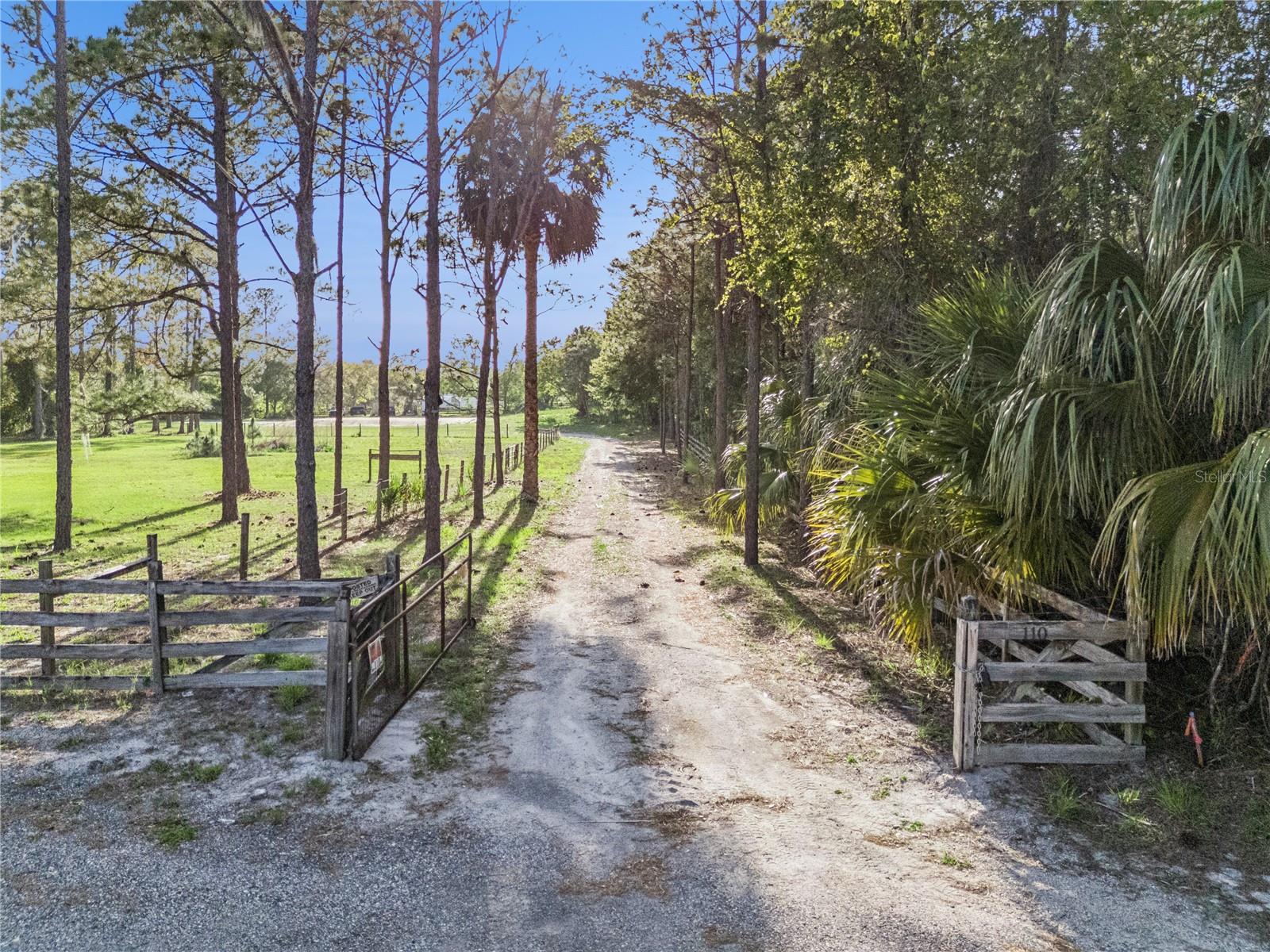 110 WILD HORSE RUN, DELTONA, FL, 32738