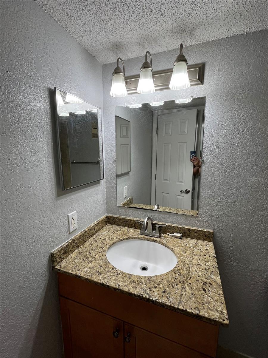 2650 COCONUT BAY LN LN #518 (1i), SARASOTA, FL, 34237