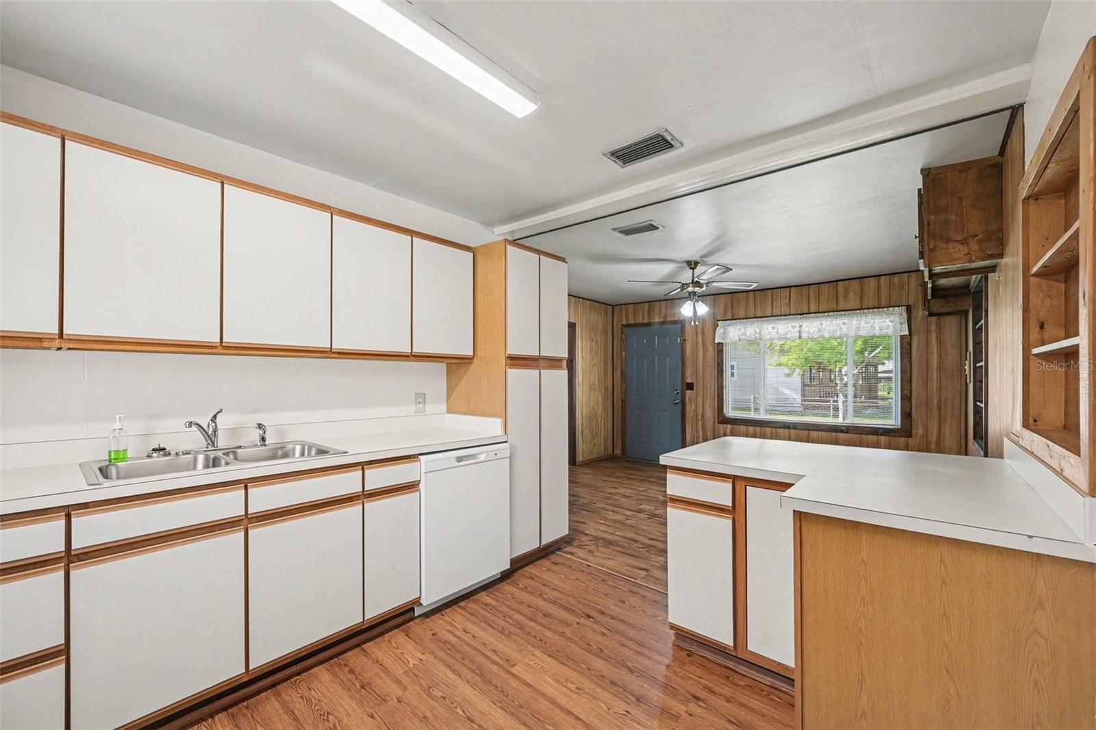 3541 BARNEY CT, MIMS, FL, 32754