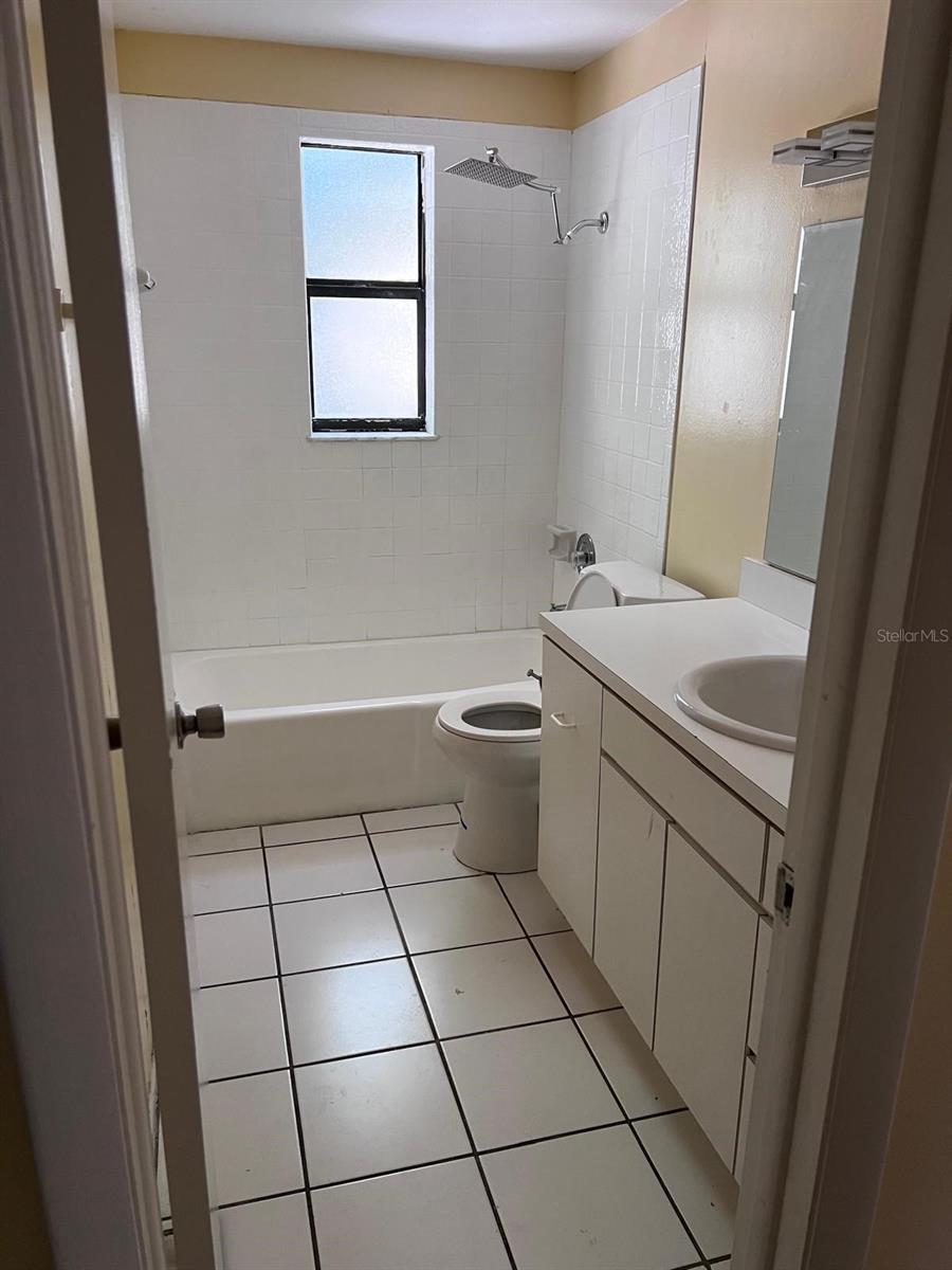 2608 E 97TH AVE, TAMPA, FL, 33612