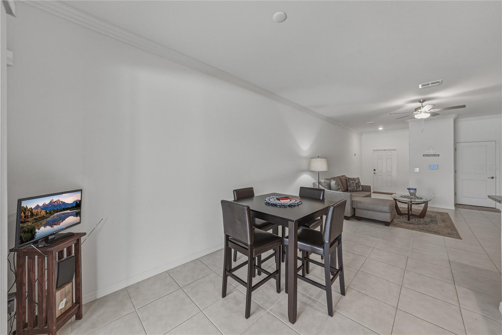Dining Room with Crown Molding