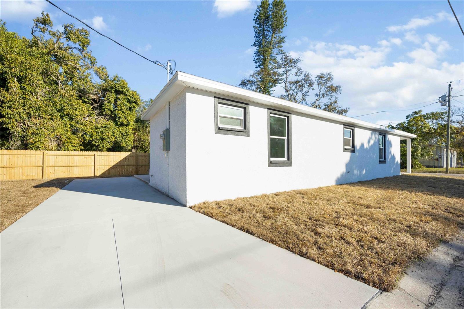 520 12TH AVE W, BRADENTON, FL, 34205