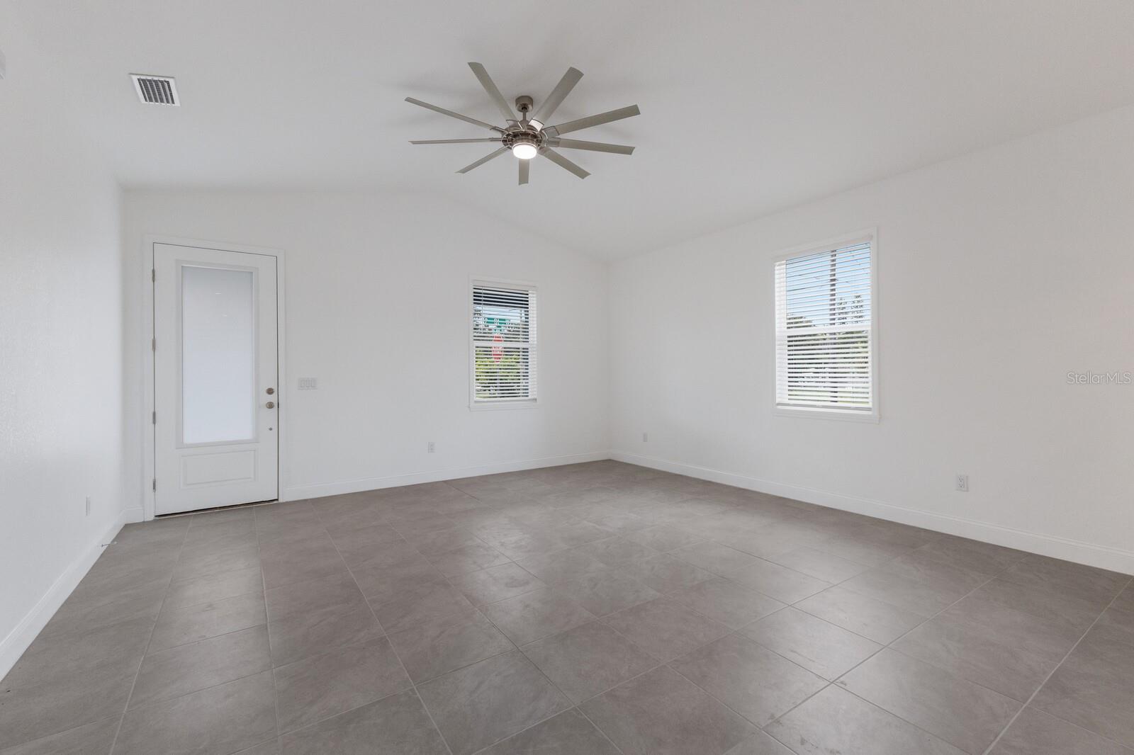 520 12TH AVE W, BRADENTON, FL, 34205
