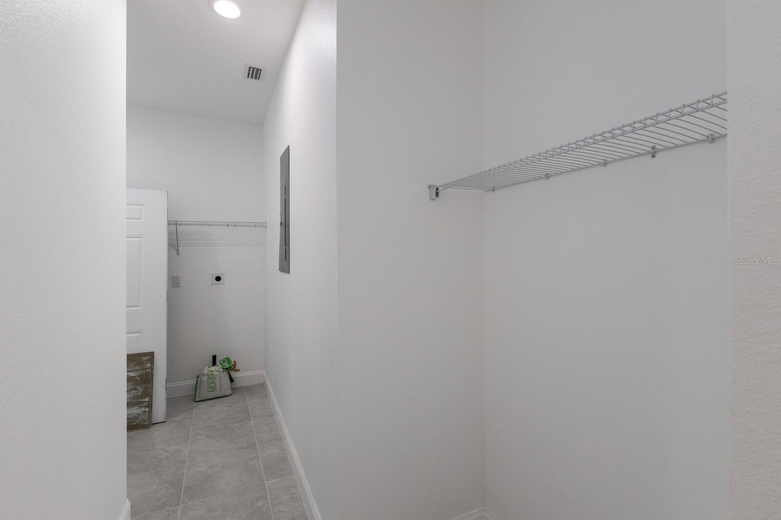 520 12TH AVE W, BRADENTON, FL, 34205