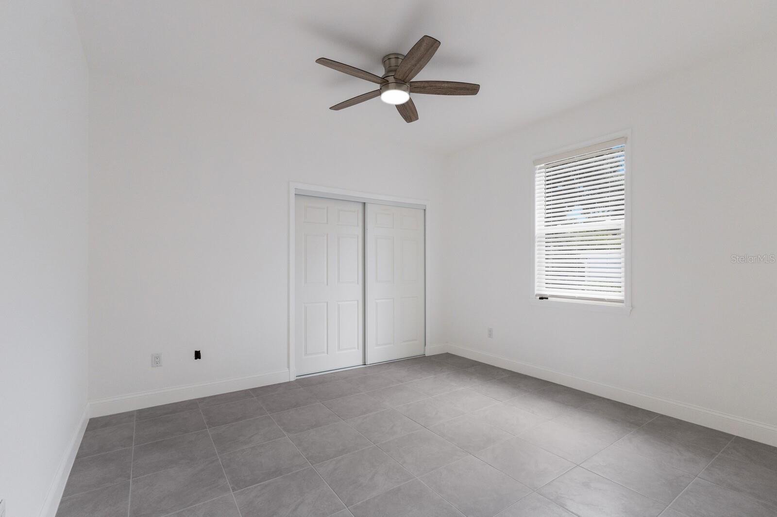 520 12TH AVE W, BRADENTON, FL, 34205