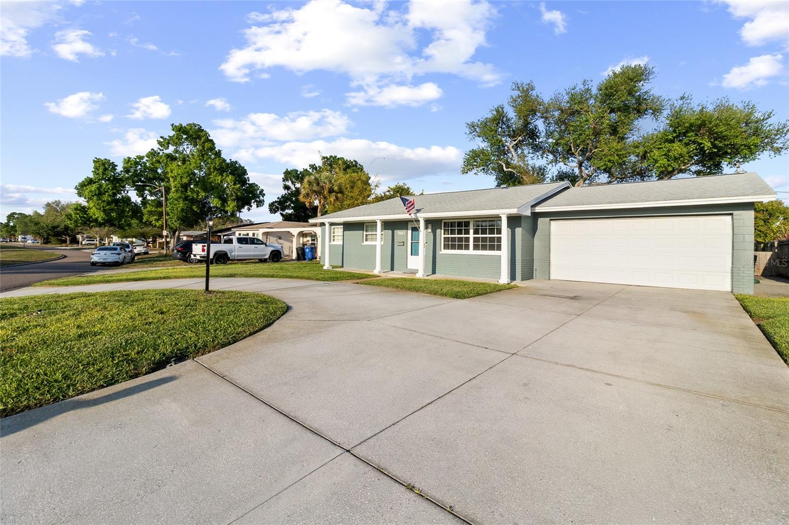 7001 18TH ST N, ST PETERSBURG, FL, 33702