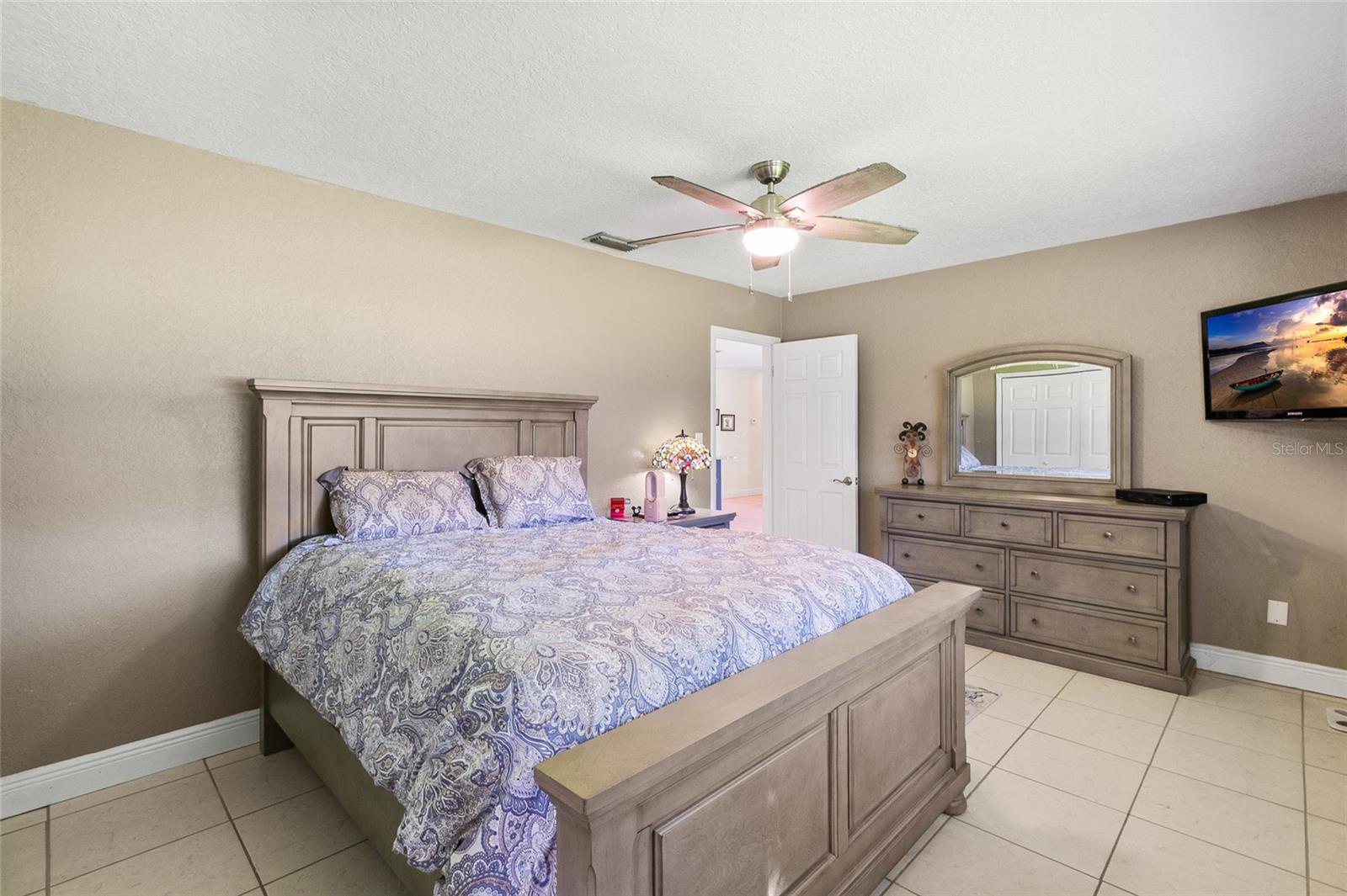 7001 18TH ST N, ST PETERSBURG, FL, 33702