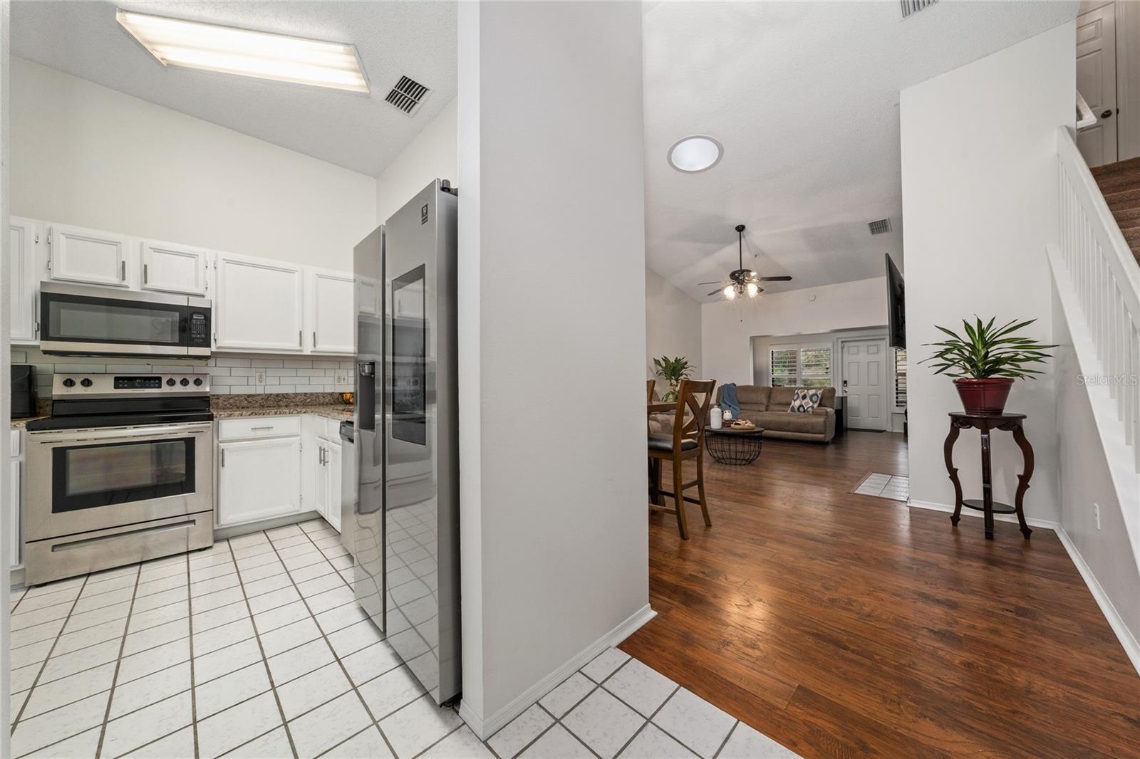 703 SWAN LN, ALTAMONTE SPRINGS, FL, 32701