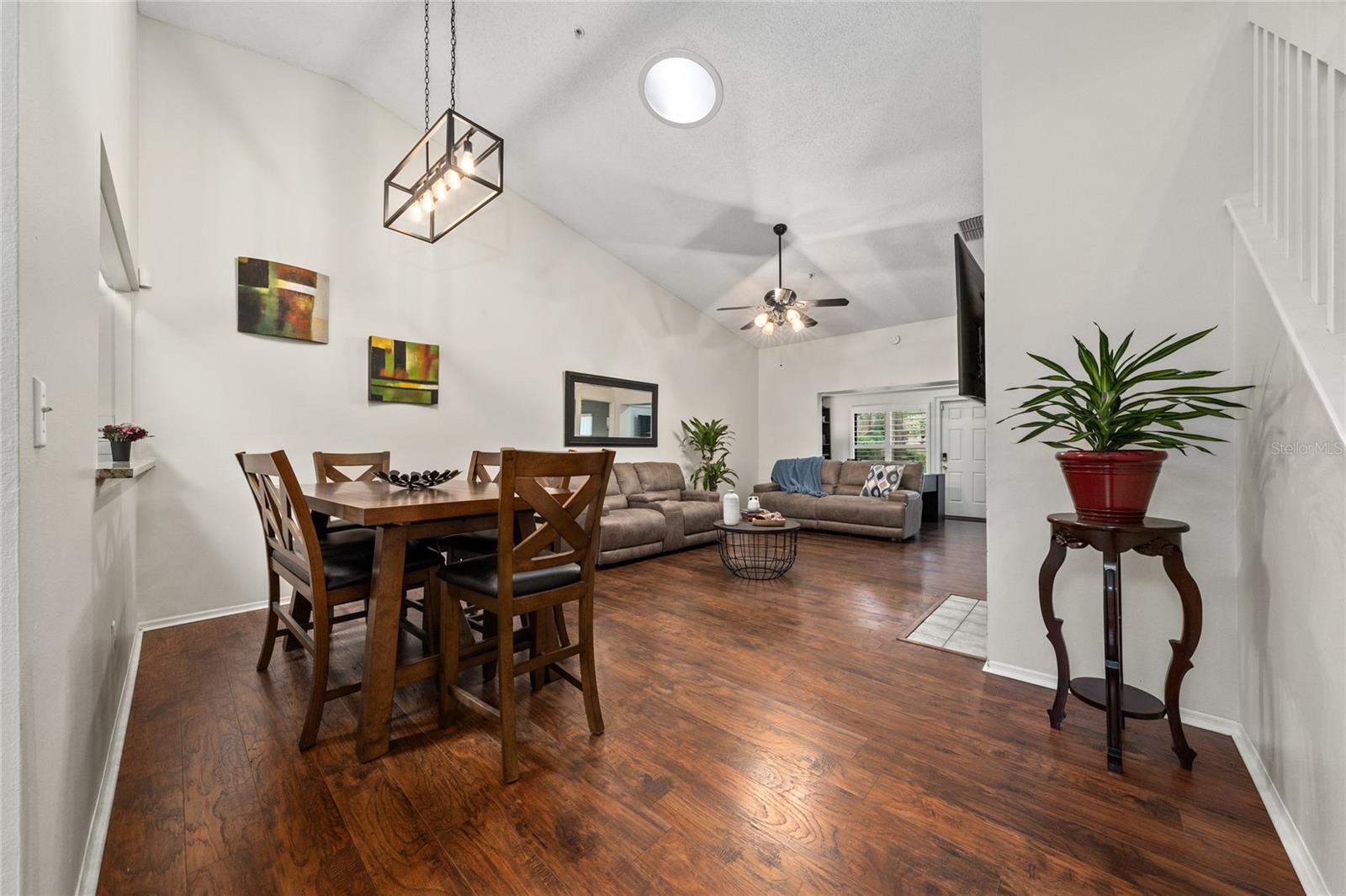 703 SWAN LN, ALTAMONTE SPRINGS, FL, 32701