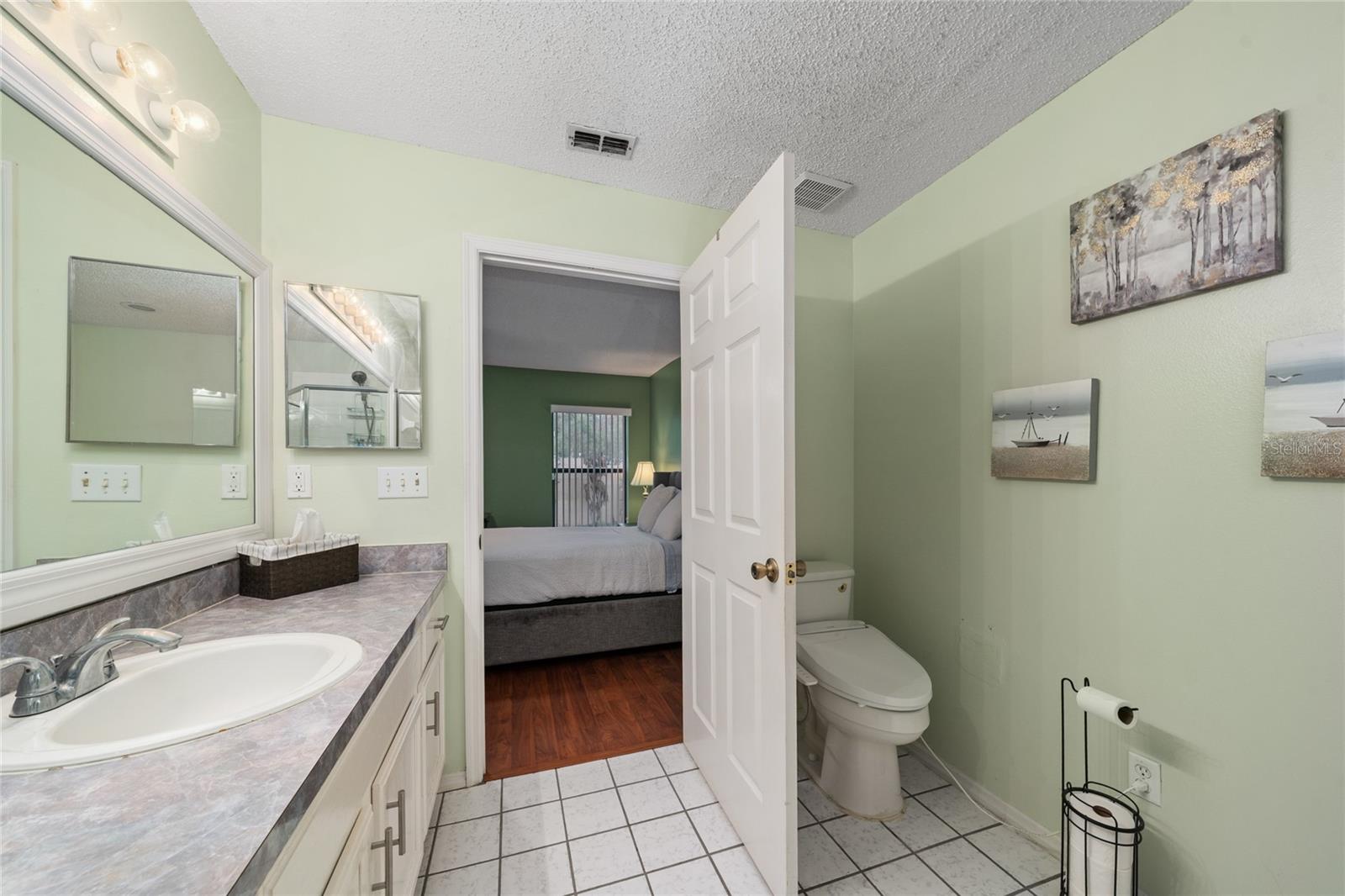 703 SWAN LN, ALTAMONTE SPRINGS, FL, 32701
