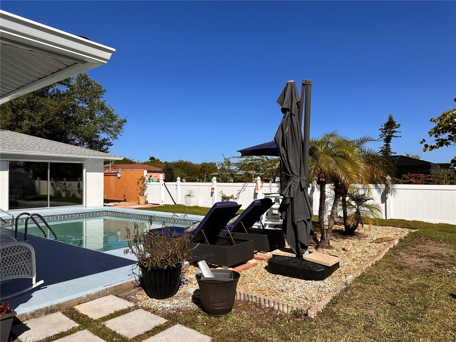 2 GOLFVIEW RD, ROTONDA WEST, FL, 33947