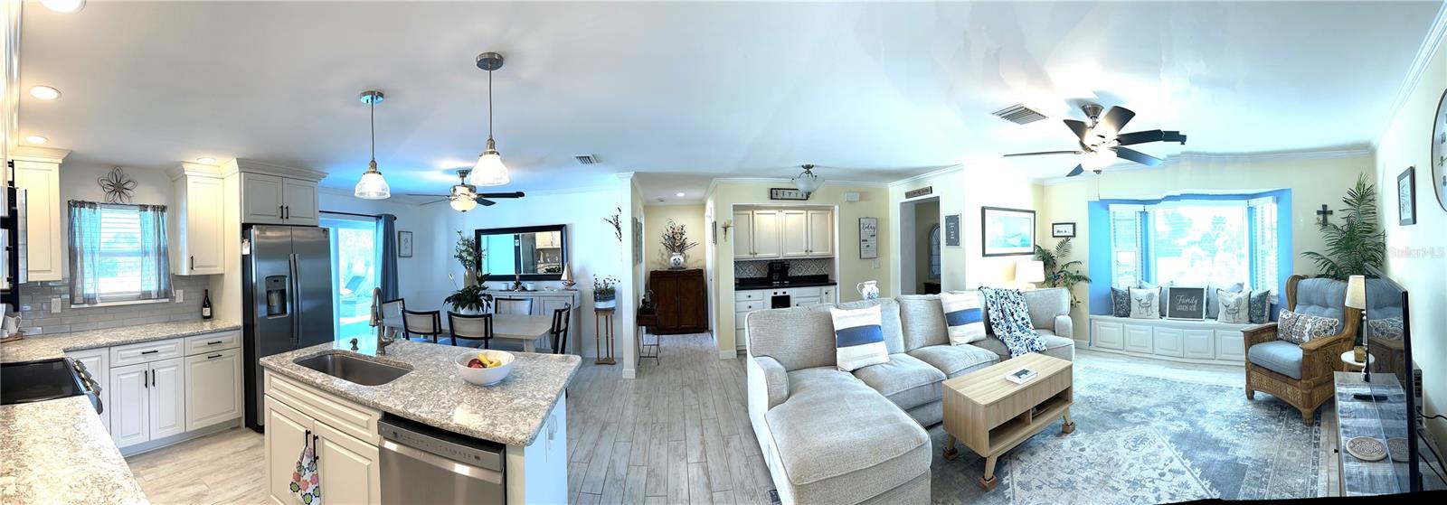 2 GOLFVIEW RD, ROTONDA WEST, FL, 33947