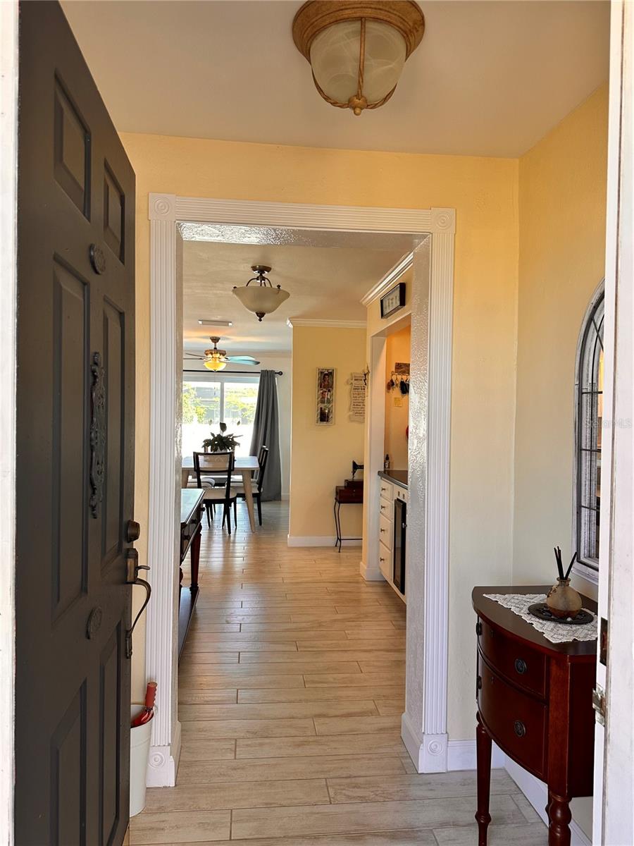 2 GOLFVIEW RD, ROTONDA WEST, FL, 33947