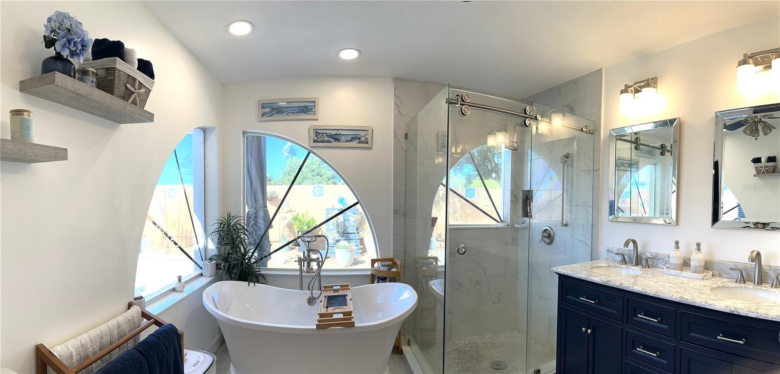 2 GOLFVIEW RD, ROTONDA WEST, FL, 33947