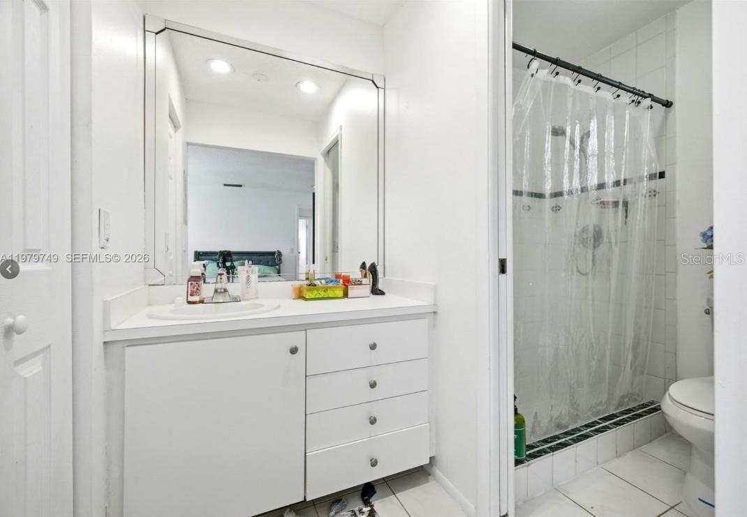 1185 NW 92ND AVE, PEMBROKE PINES, FL, 33024