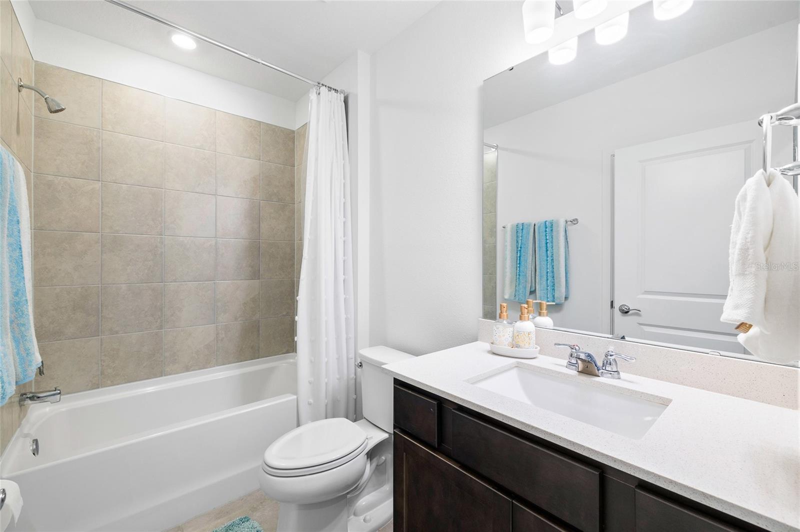 6214 GOLDEN BEACH DR, APOLLO BEACH, FL, 33572