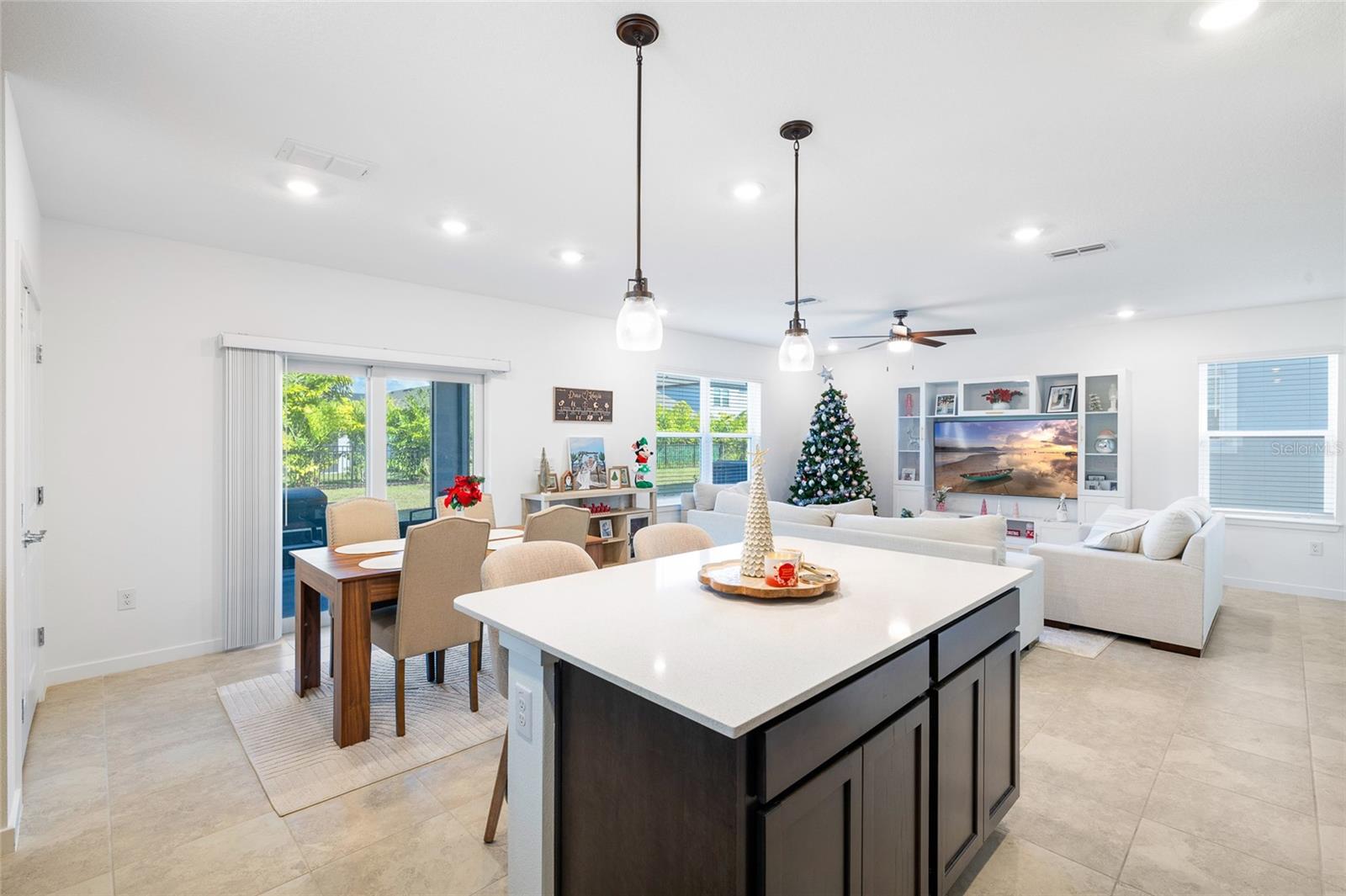 6214 GOLDEN BEACH DR, APOLLO BEACH, FL, 33572