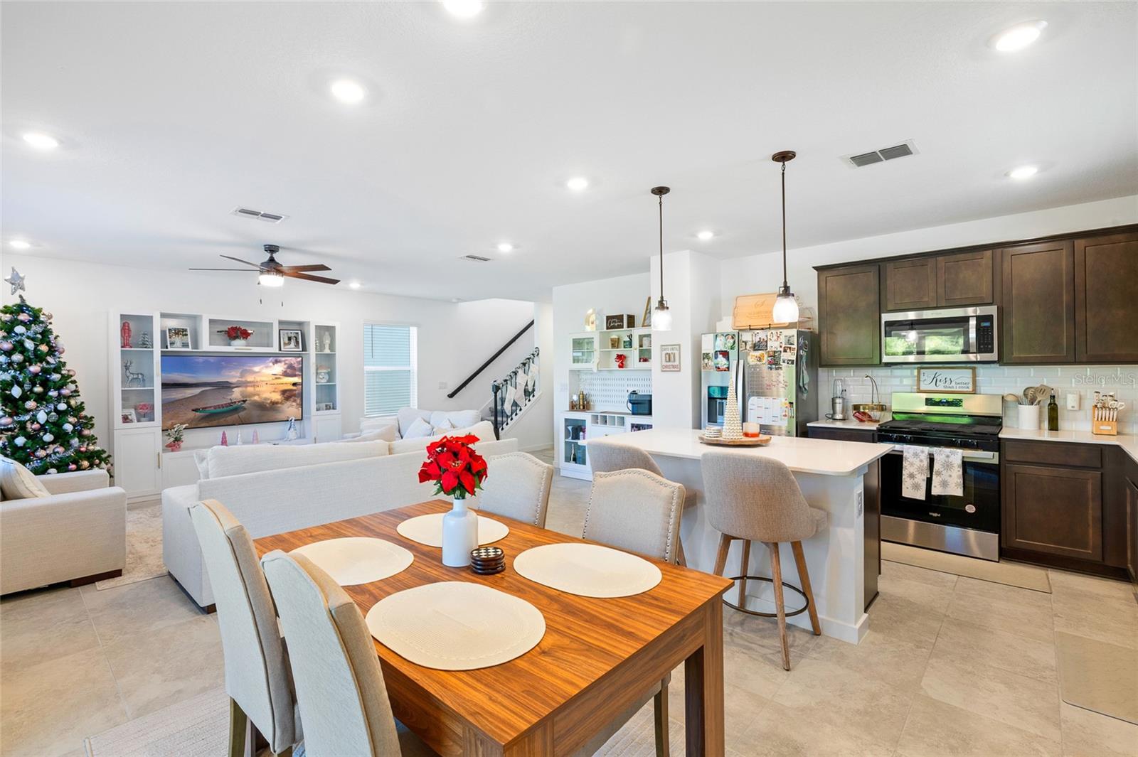 6214 GOLDEN BEACH DR, APOLLO BEACH, FL, 33572