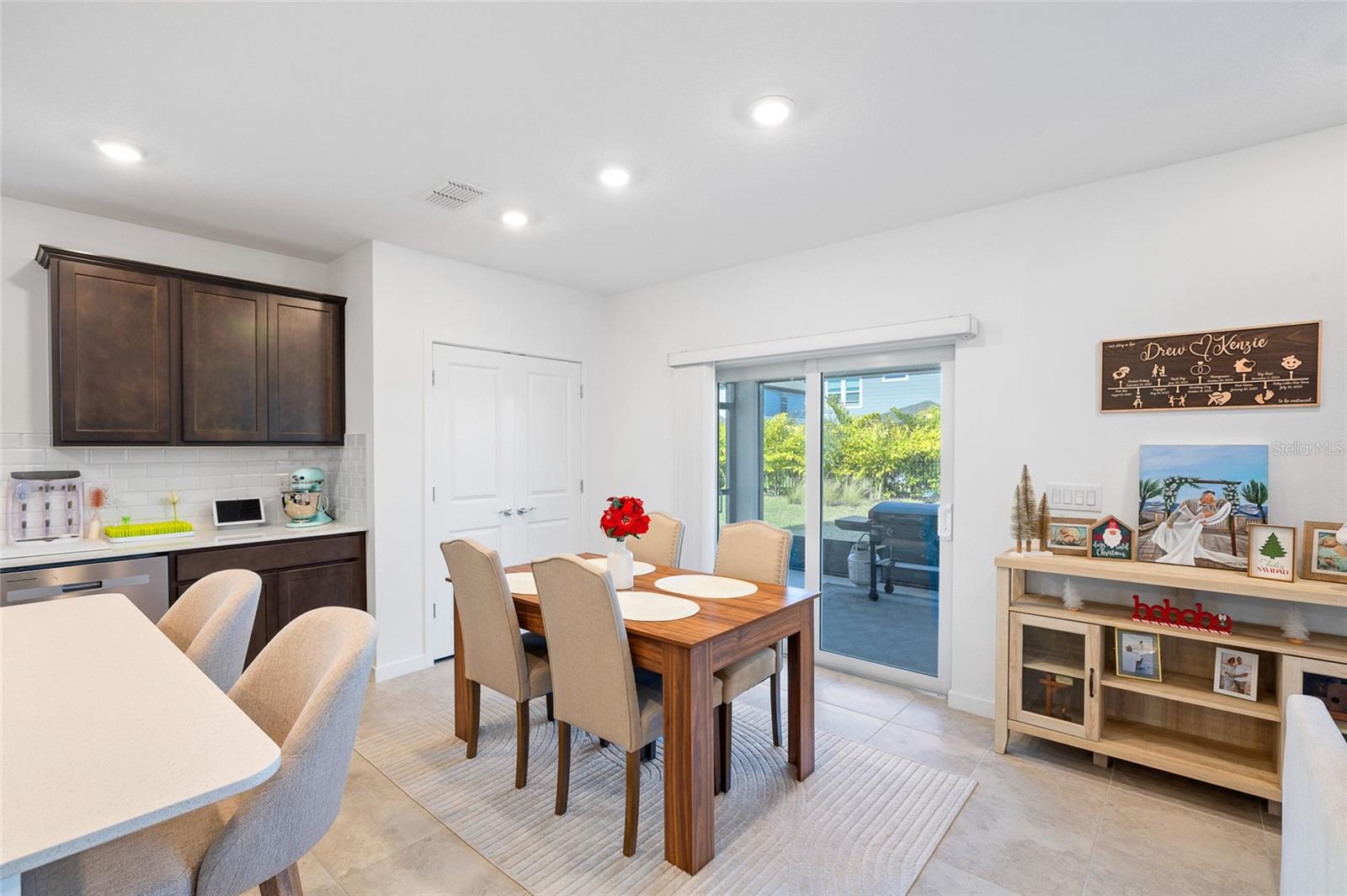 6214 GOLDEN BEACH DR, APOLLO BEACH, FL, 33572