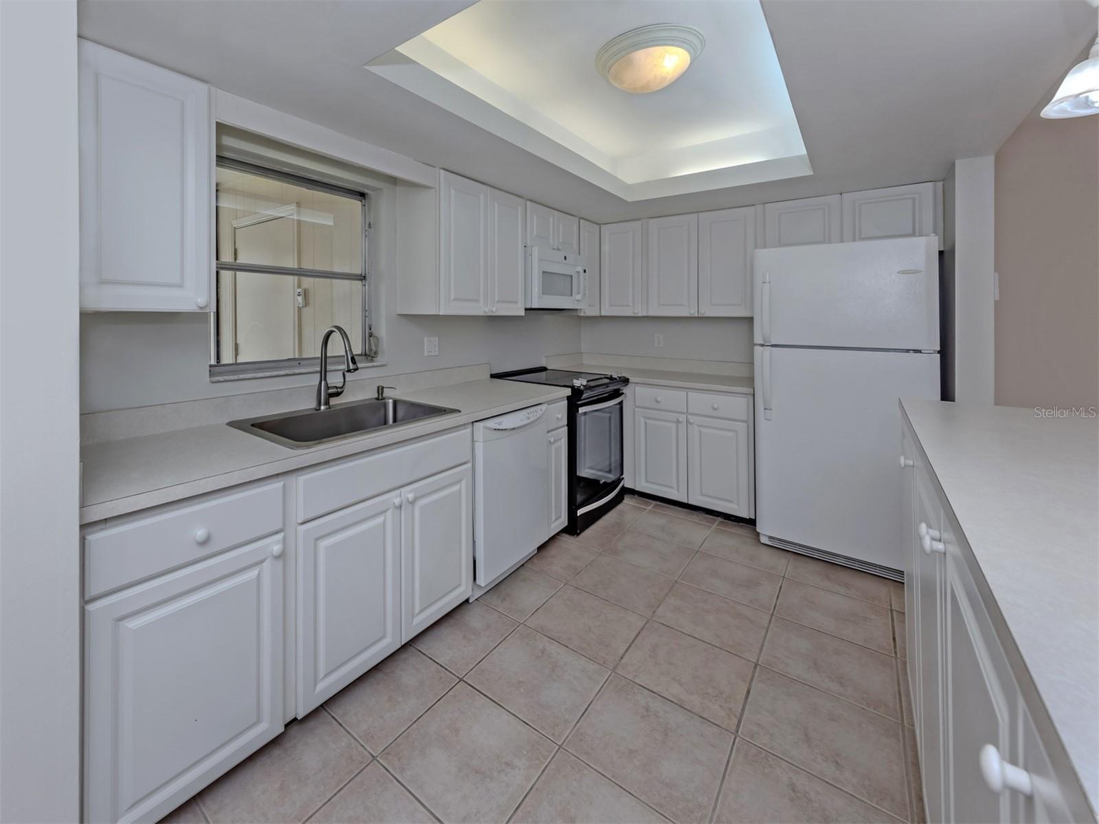 6108 GREEN VIEW DR #143, SARASOTA, FL, 34231