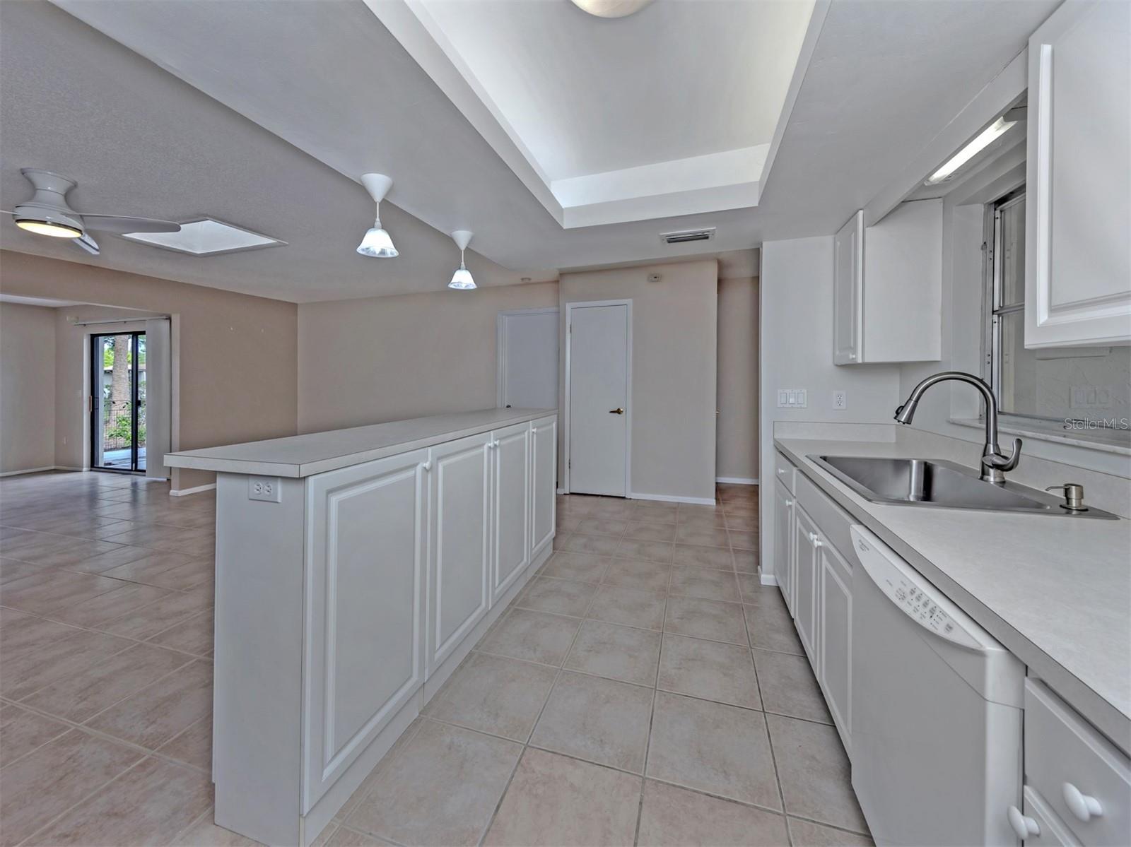6108 GREEN VIEW DR #143, SARASOTA, FL, 34231