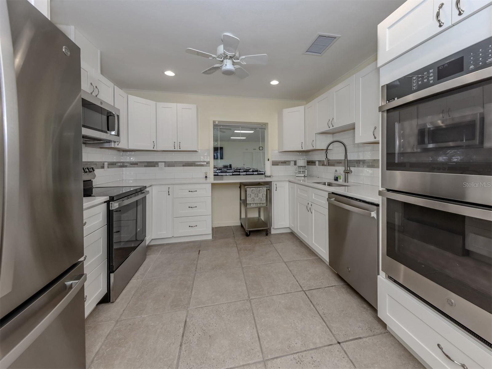 6108 GREEN VIEW DR #143, SARASOTA, FL, 34231