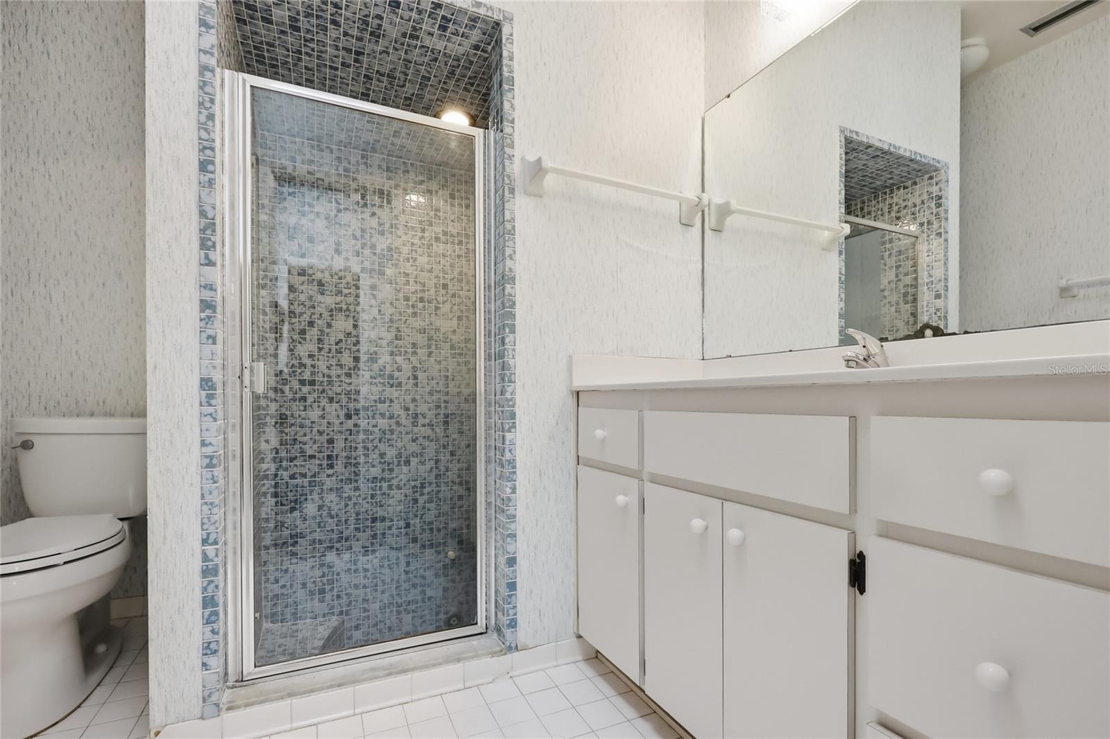 1352 ERROL PKWY, APOPKA, FL, 32712