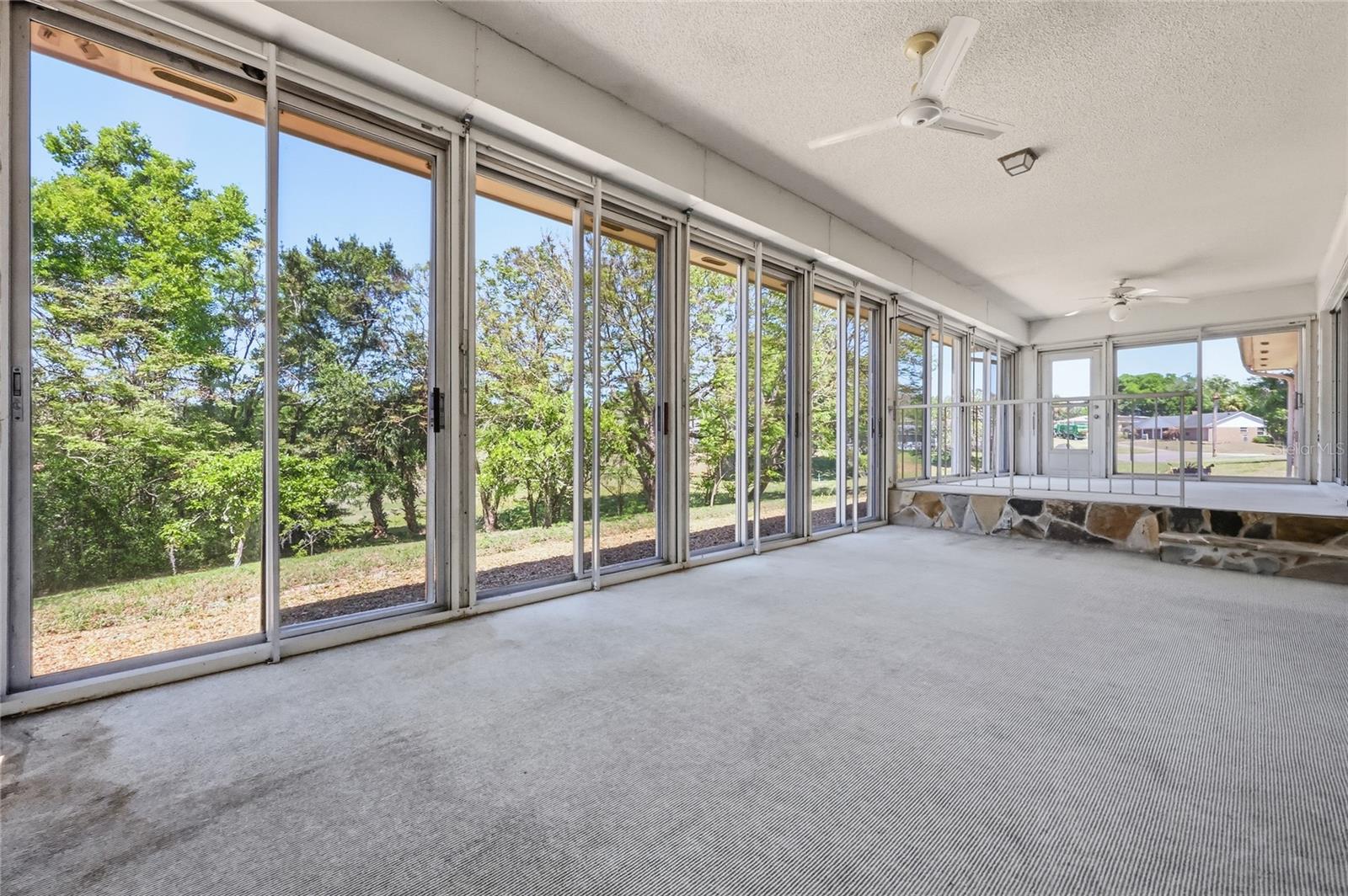 1352 ERROL PKWY, APOPKA, FL, 32712