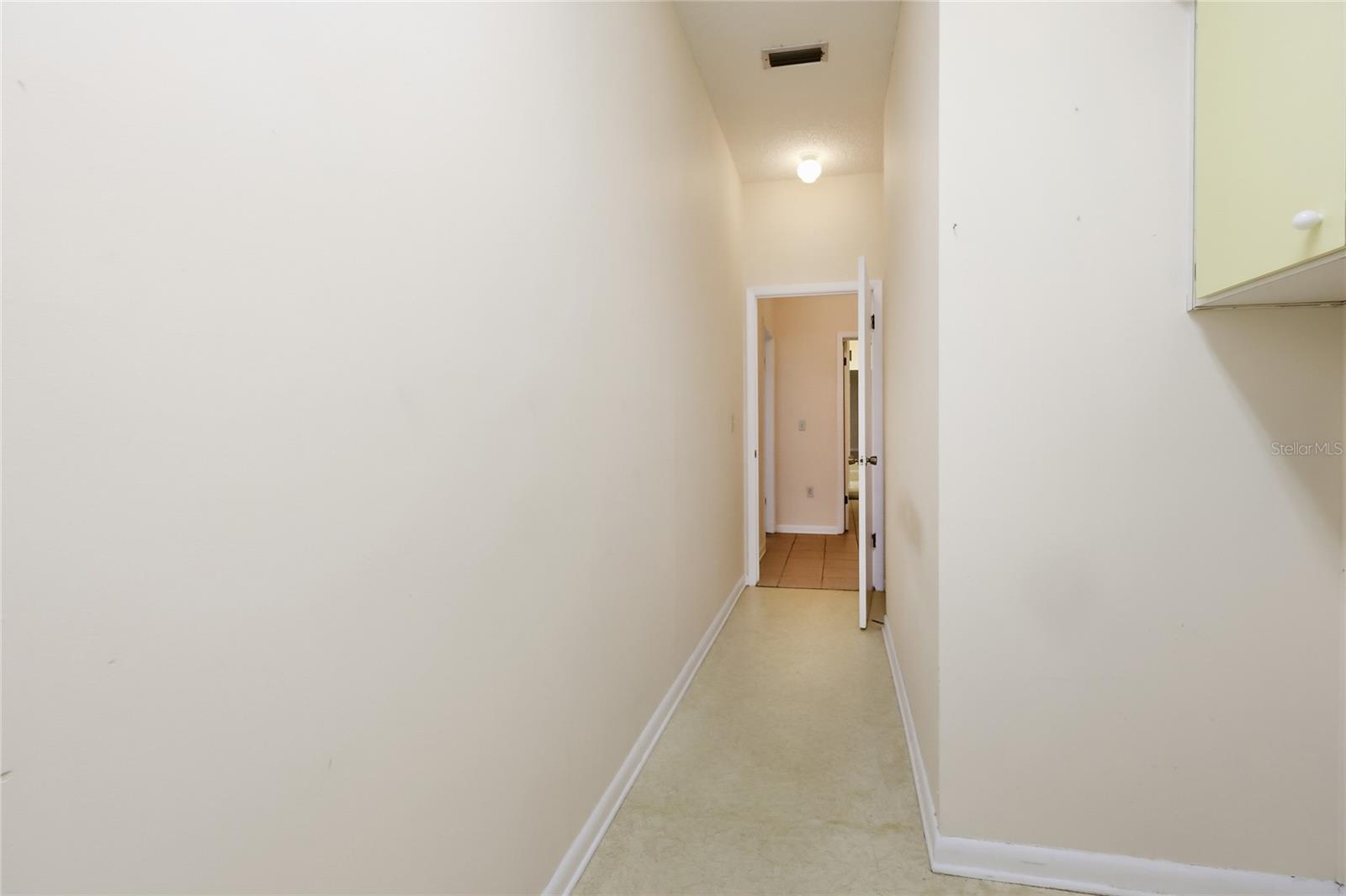 1352 ERROL PKWY, APOPKA, FL, 32712