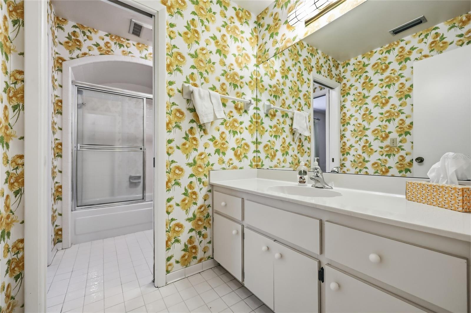 1352 ERROL PKWY, APOPKA, FL, 32712