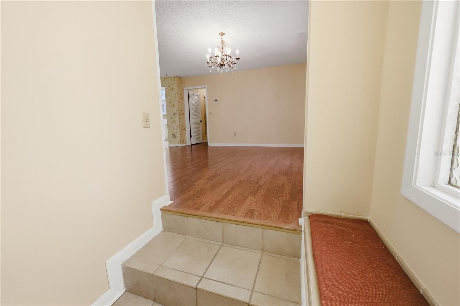 1352 ERROL PKWY, APOPKA, FL, 32712
