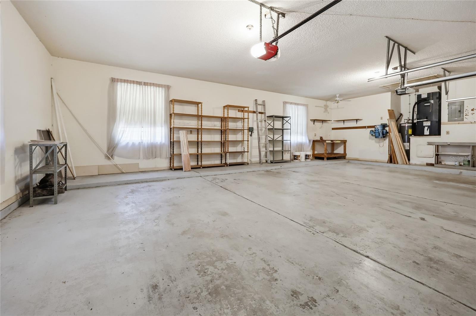 1352 ERROL PKWY, APOPKA, FL, 32712