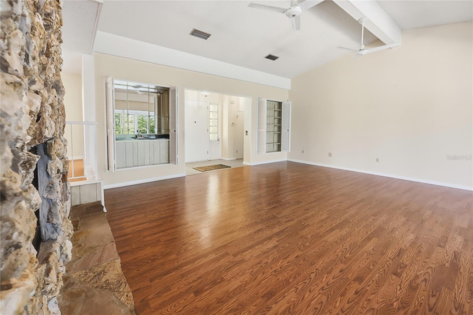 1352 ERROL PKWY, APOPKA, FL, 32712