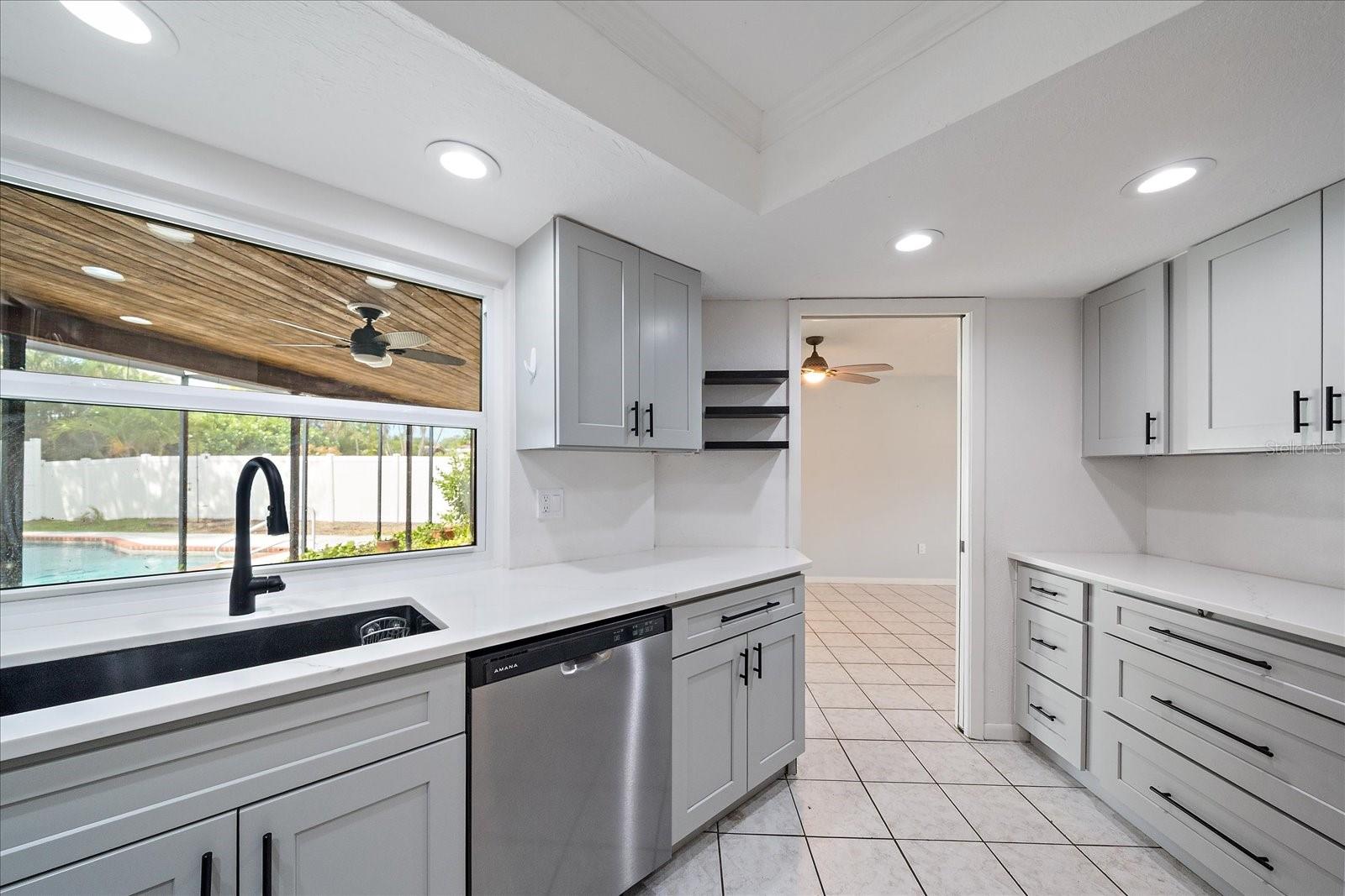6416 SAMOA DR, SARASOTA, FL, 34241