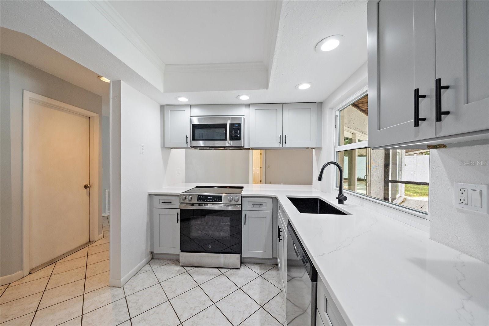 6416 SAMOA DR, SARASOTA, FL, 34241