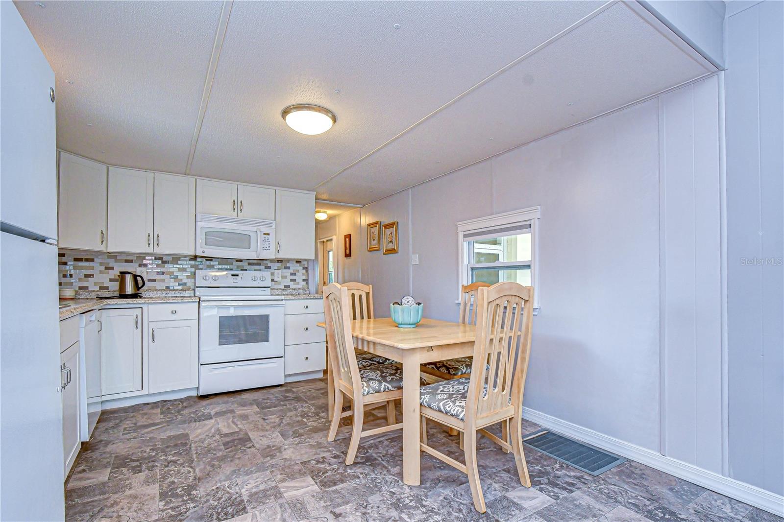 38634 LANSING AVE, ZEPHYRHILLS, FL, 33542