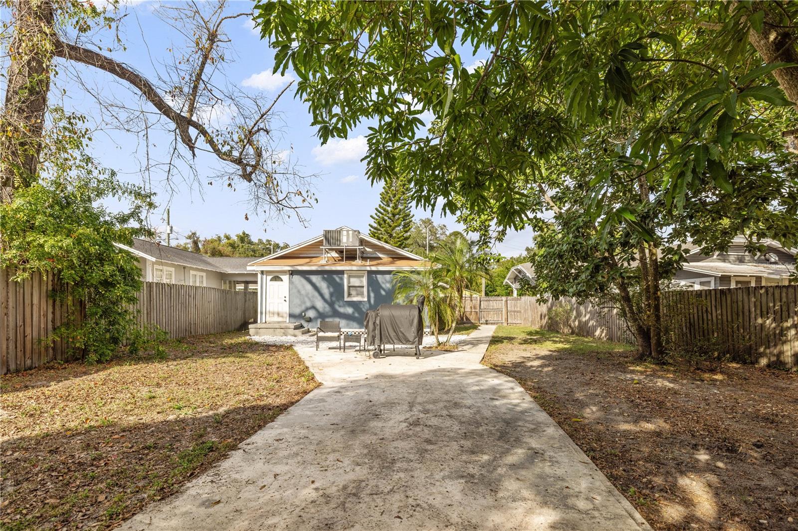 1209 E IDA ST, TAMPA, FL, 33603