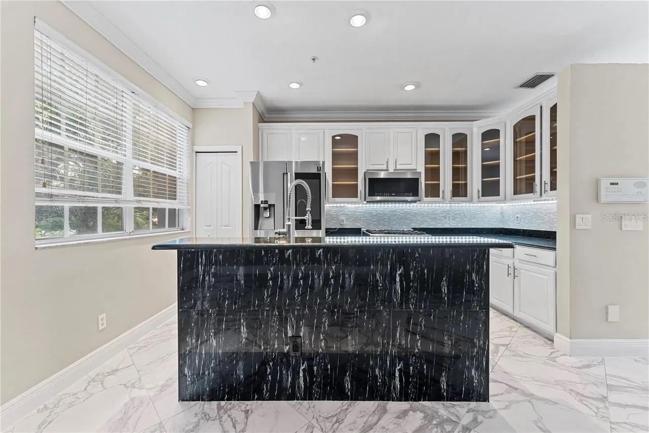 1437 HARBOUR WALK RD, TAMPA, FL, 33602