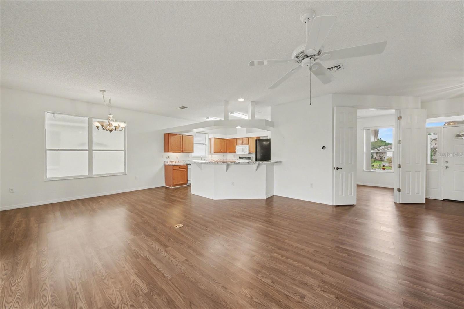 512 GRAND VISTA TRL, LEESBURG, FL, 34748