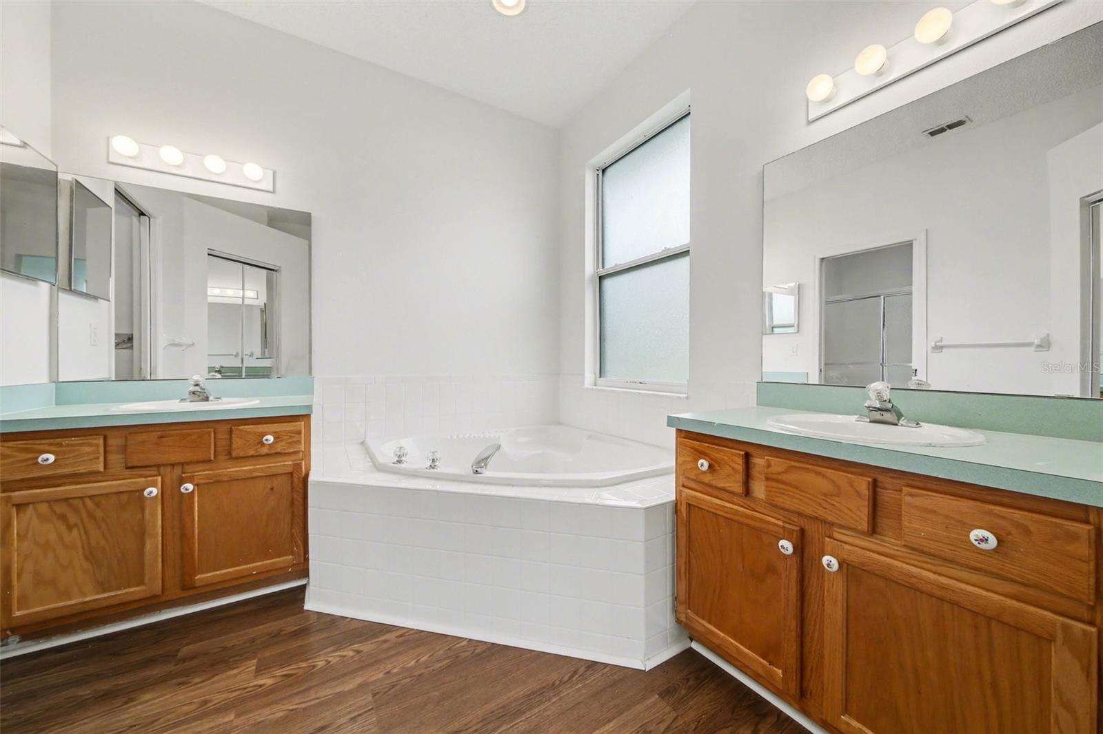 512 GRAND VISTA TRL, LEESBURG, FL, 34748