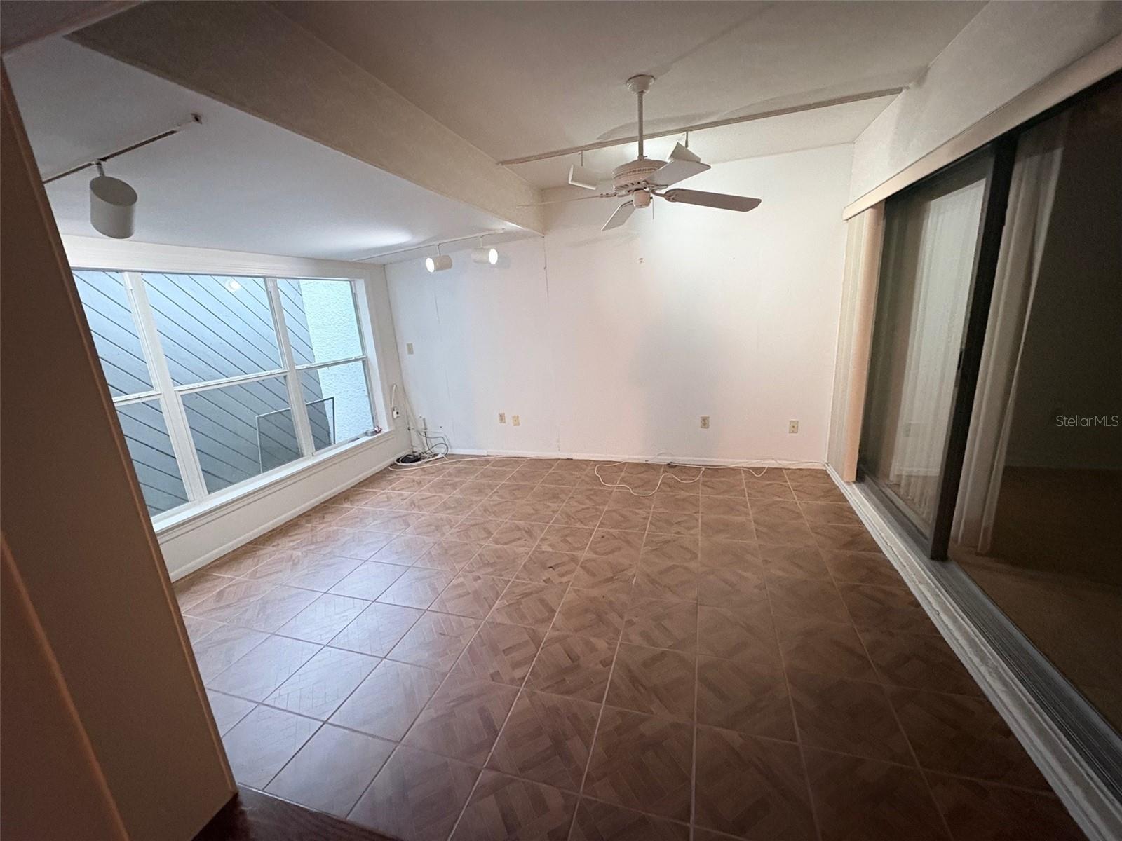 14111 CYPRESS CIR, TAMPA, FL, 33618