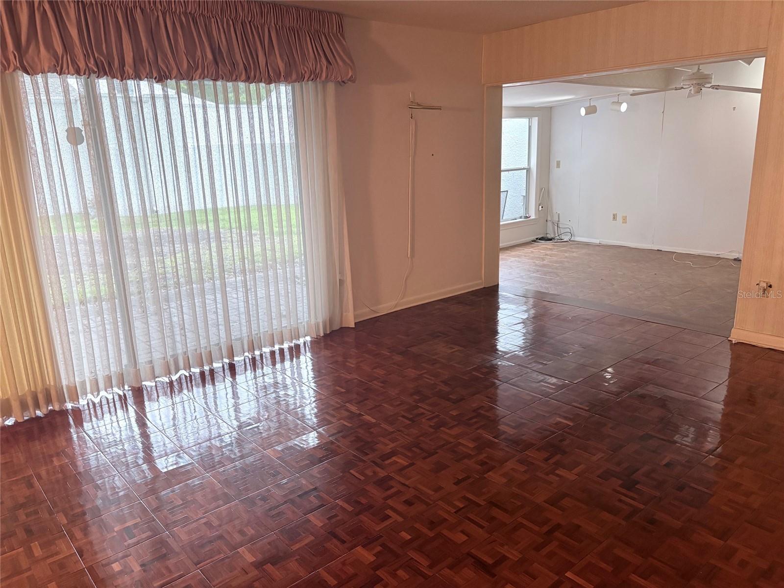 14111 CYPRESS CIR, TAMPA, FL, 33618