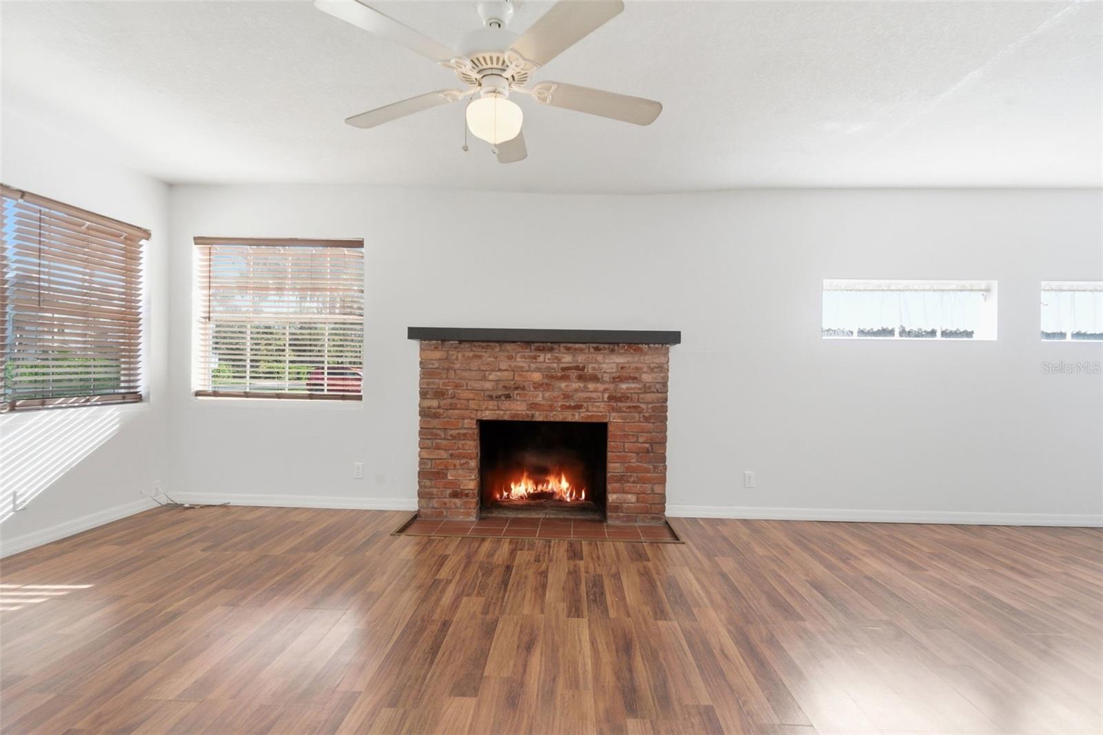 1030 CAMPHOR LN, DELAND, FL, 32720
