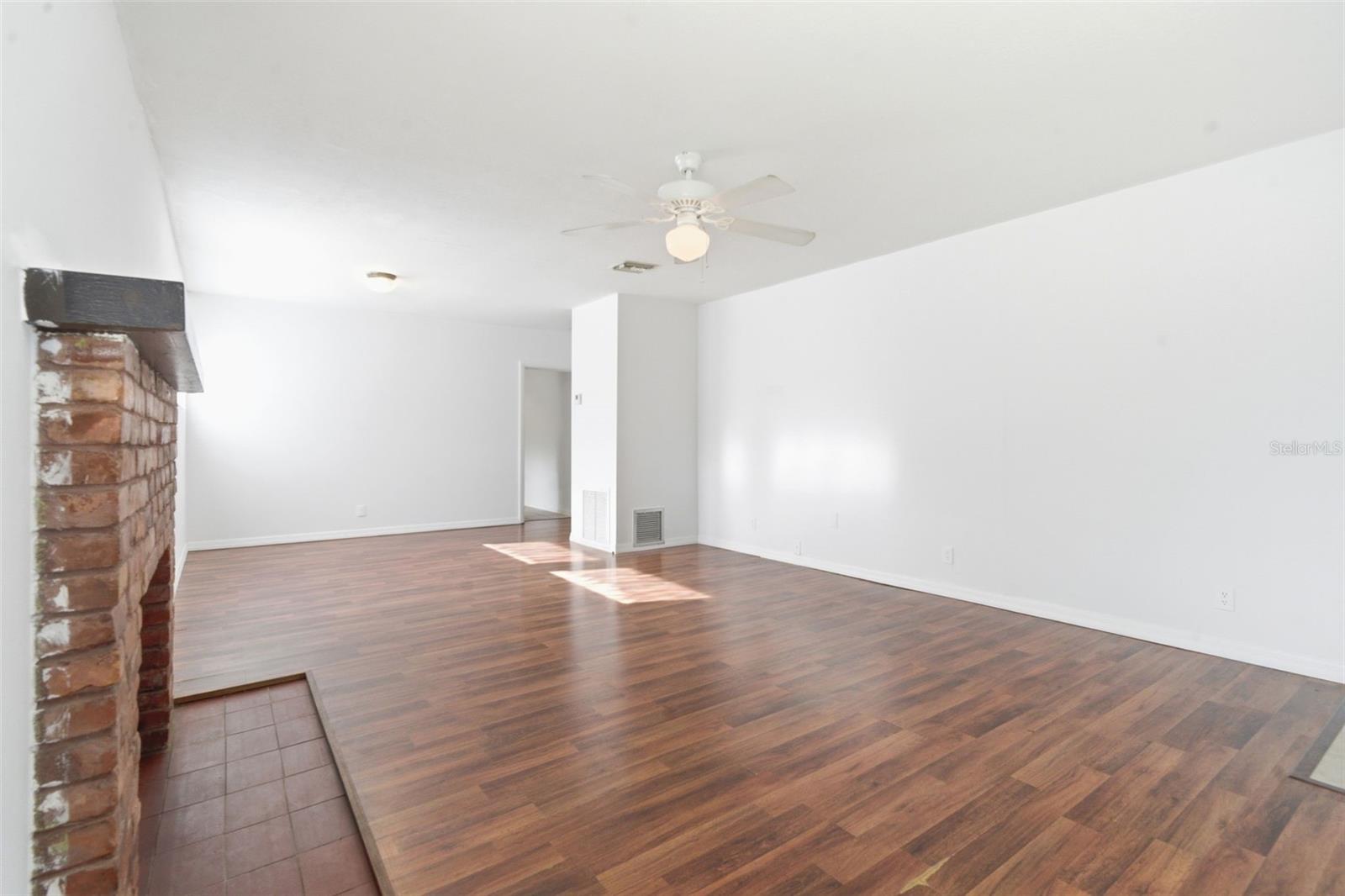 1030 CAMPHOR LN, DELAND, FL, 32720