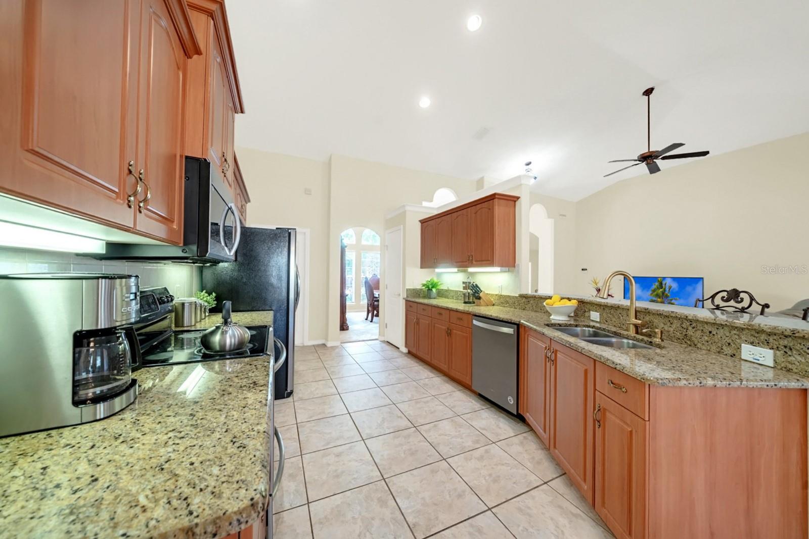 3160 TIBURON LN, DELTONA, FL, 32738