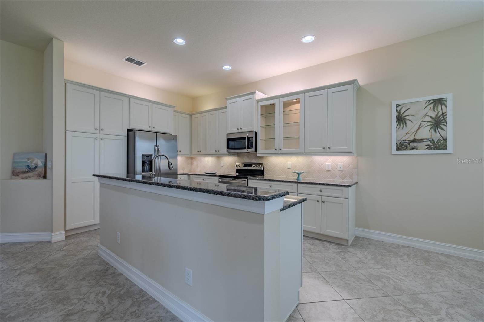 16020 GOLDEN LAKES DR, WIMAUMA, FL, 33598